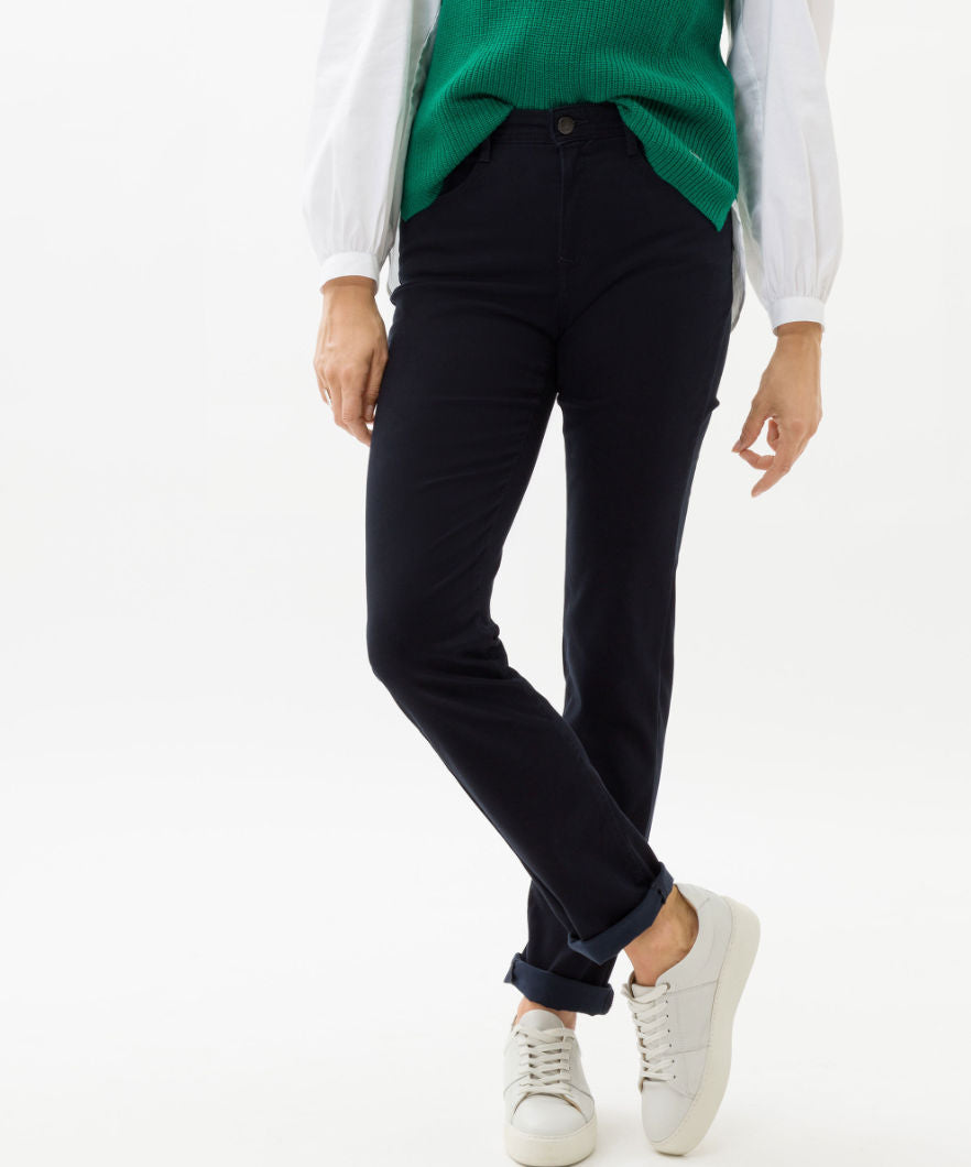 711707-MARY288-22_02.jpg